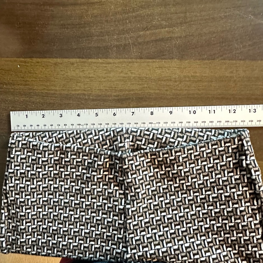 Chic Black, White, Brown Patterned Pull On Pants … - image 3